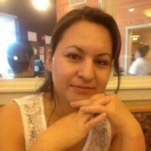 Meet your Posher, Adelina